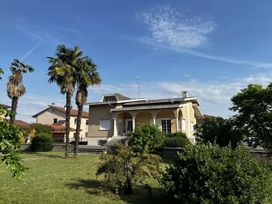 Immagine 22 di Villa in vendita  a Asola