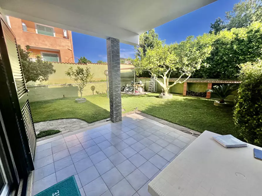 Immagine 1 di Casa quadrifamiliare in vendita  a Anzio