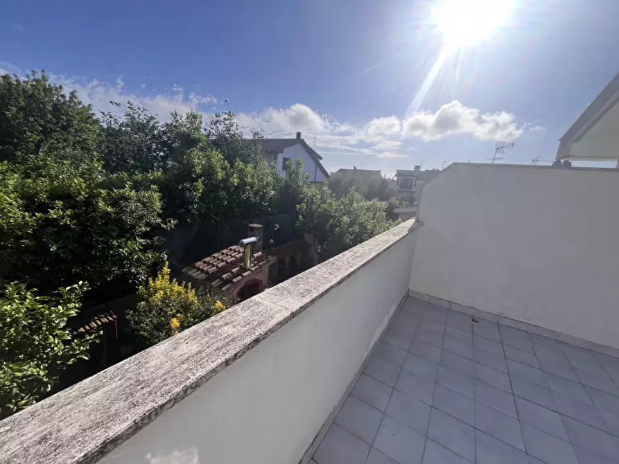 Immagine 19 di Casa quadrifamiliare in vendita  a Anzio