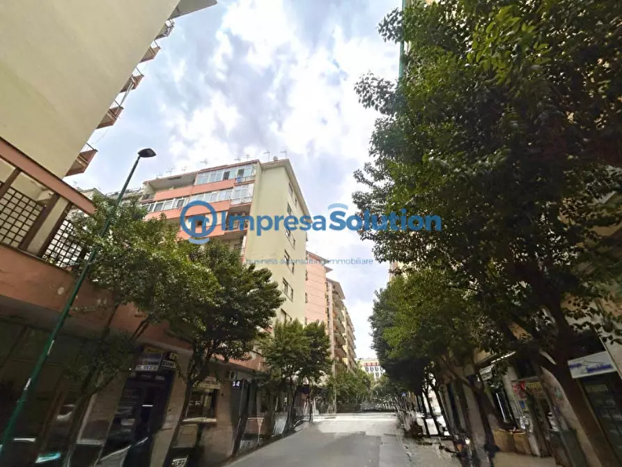 Immagine 1 di Negozio in affitto  in Via Giuseppe Orsi a Napoli