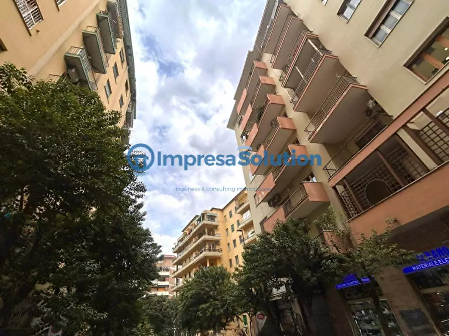 Immagine 2 di Negozio in affitto  in Via Giuseppe Orsi a Napoli