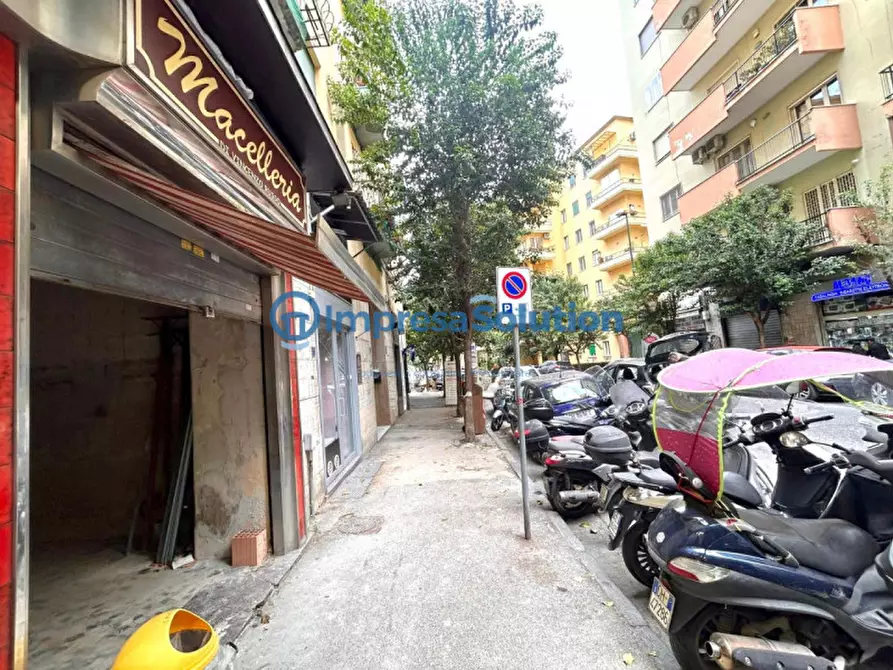 Immagine 5 di Negozio in affitto  in Via Giuseppe Orsi a Napoli