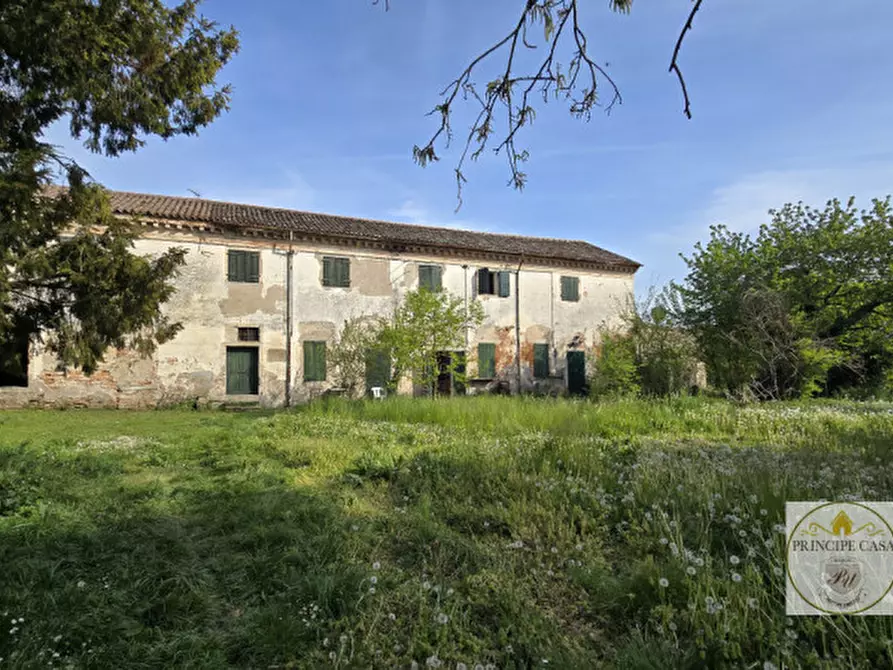 Immagine 3 di Villa in vendita  in via roma a Sant'elena