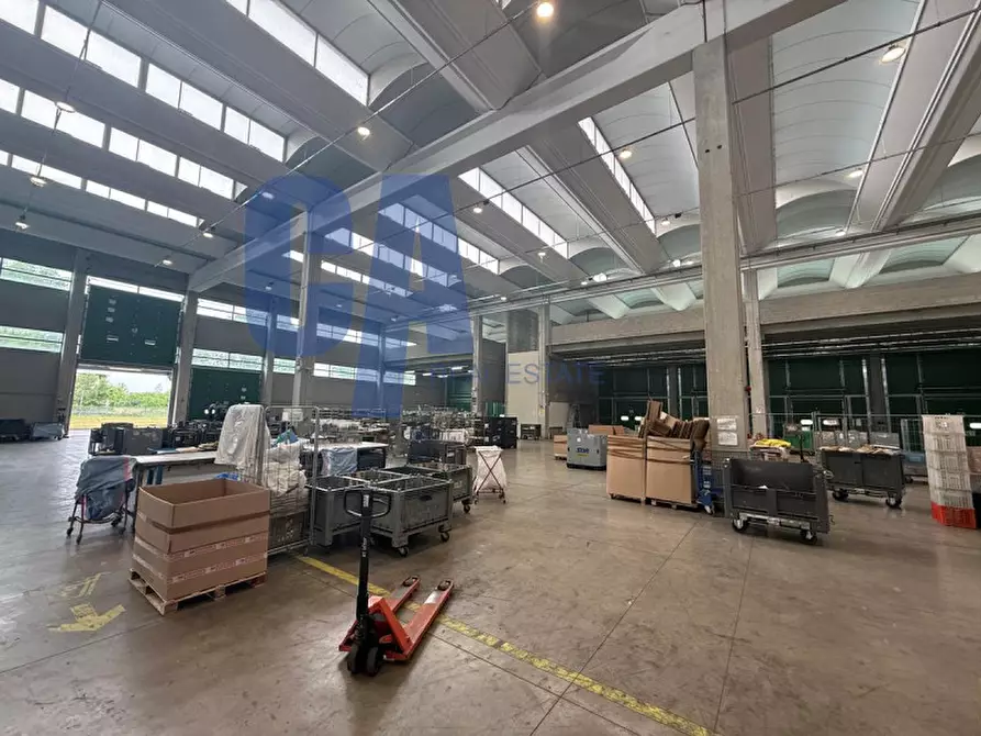Immagine 2 di Laboratorio in affitto  in VIA CARDUCCI G. a Peschiera Borromeo