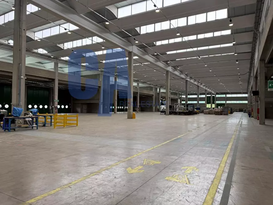 Immagine 14 di Laboratorio in affitto  in VIA CARDUCCI G. a Peschiera Borromeo