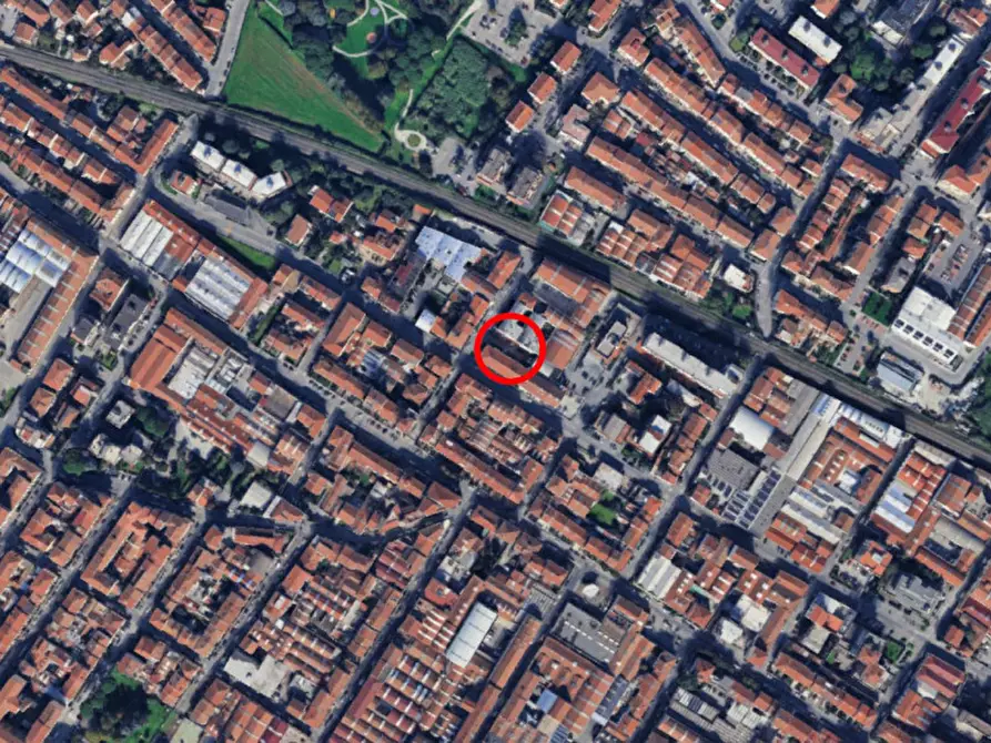 Immagine 8 di Posto auto in vendita  in Via Goito, 59100 Prato PO, Italia a Prato