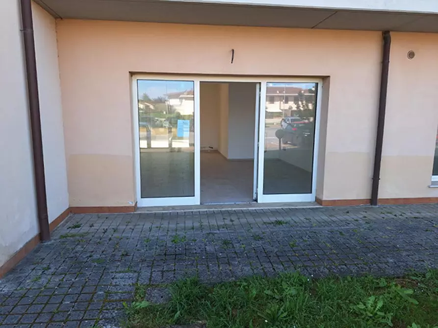 Immagine 1 di Negozio in vendita  in Via Antonio Gramsci, 50, 56033 Capannoli PI, Italia a Capannoli