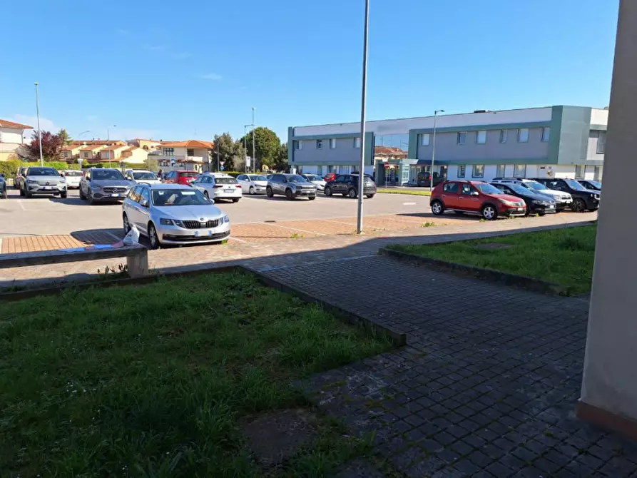 Immagine 2 di Negozio in vendita  in Via Antonio Gramsci, 50, 56033 Capannoli PI, Italia a Capannoli