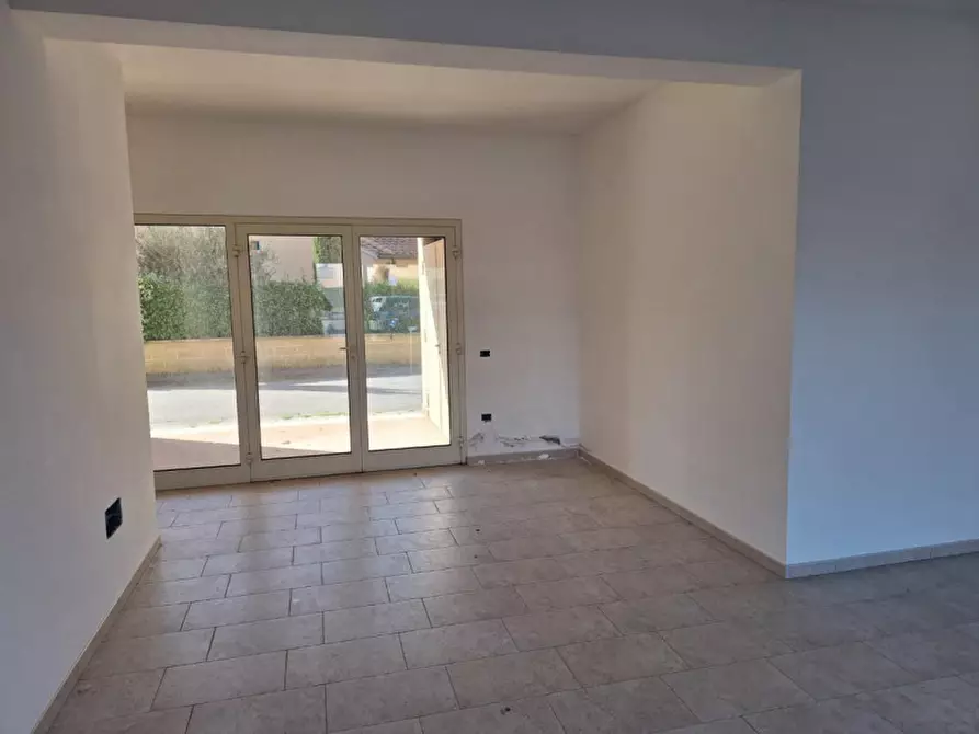 Immagine 4 di Negozio in vendita  in Via Antonio Gramsci, 50, 56033 Capannoli PI, Italia a Capannoli