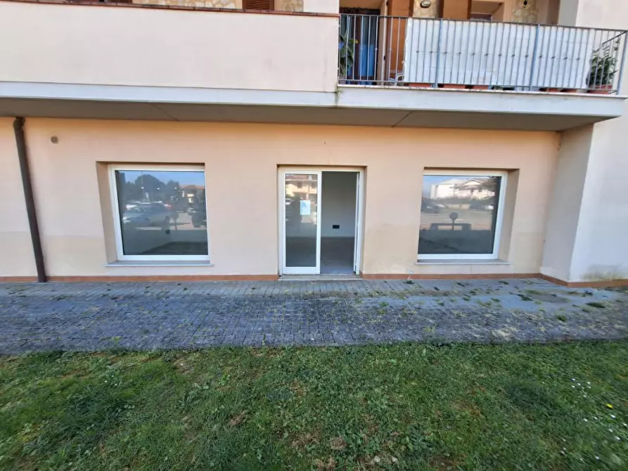 Immagine 1 di Negozio in vendita  in Via Antonio Gramsci, 50, 56033 Capannoli PI, Italia a Capannoli