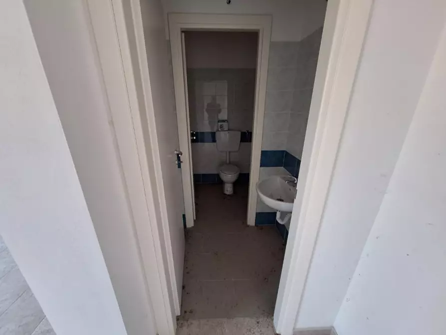 Immagine 5 di Negozio in vendita  in Via Antonio Gramsci, 50, 56033 Capannoli PI, Italia a Capannoli