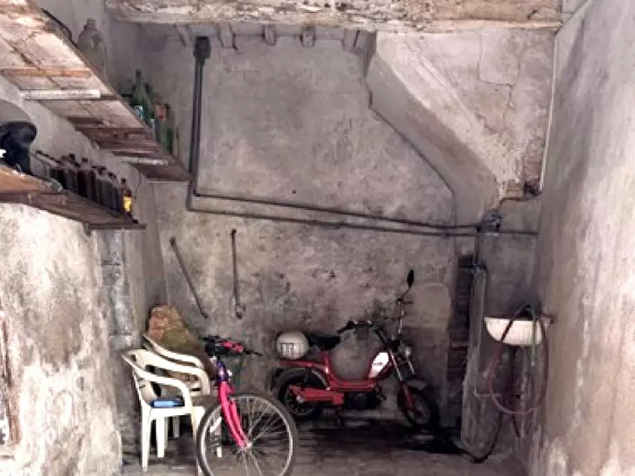 Immagine 1 di Cantina in vendita  in Via Giacomo Venezian, 75, 62024 Matelica MC, Italia a Matelica