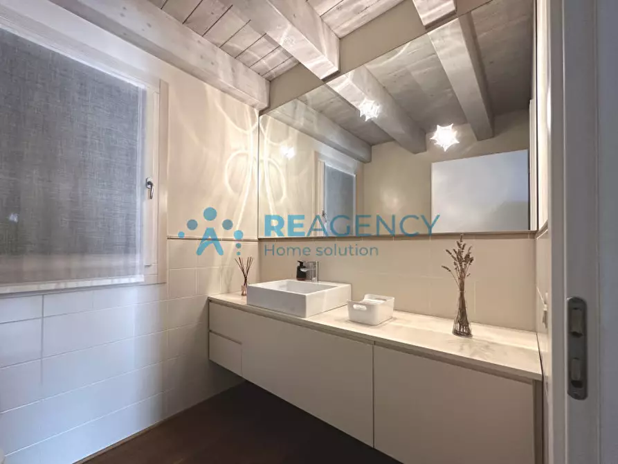 Immagine 9 di Casa trifamiliare in vendita  in via san valentino a Brendola
