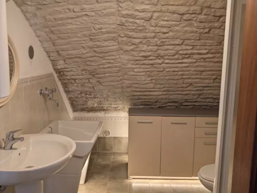 Immagine 4 di Appartamento in vendita  in Via Giuseppe Grixoni a Ozieri