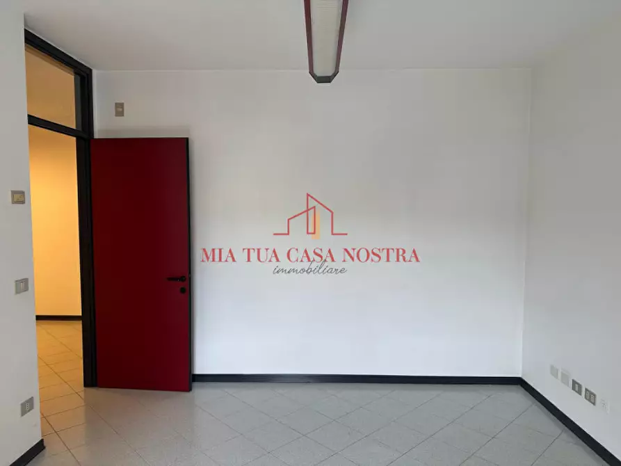 Immagine 14 di Ufficio in affitto  in Via della Provvidenza a Rubano
