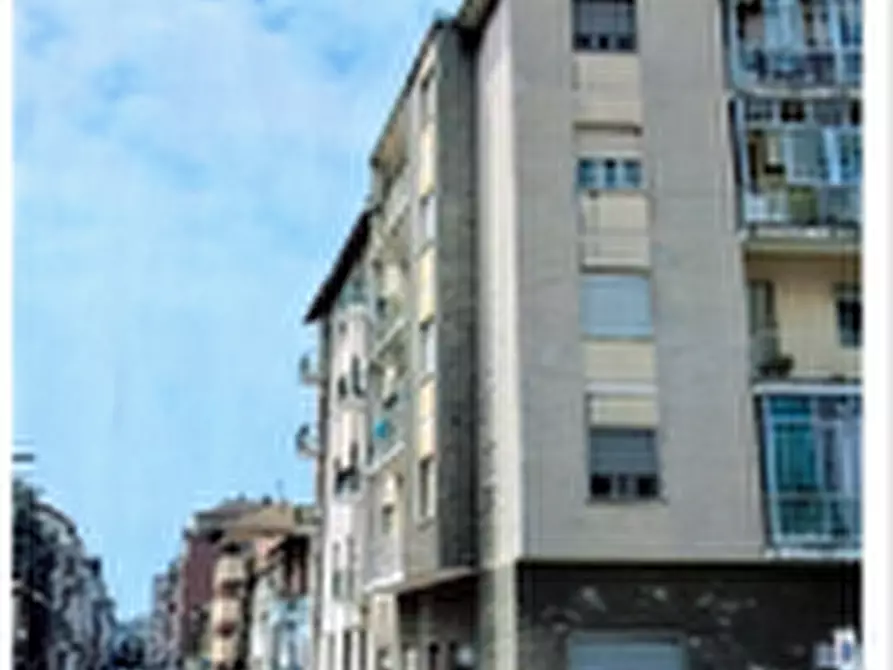 Immagine 1 di Negozio in vendita  in Via Gradisca 50 a Torino