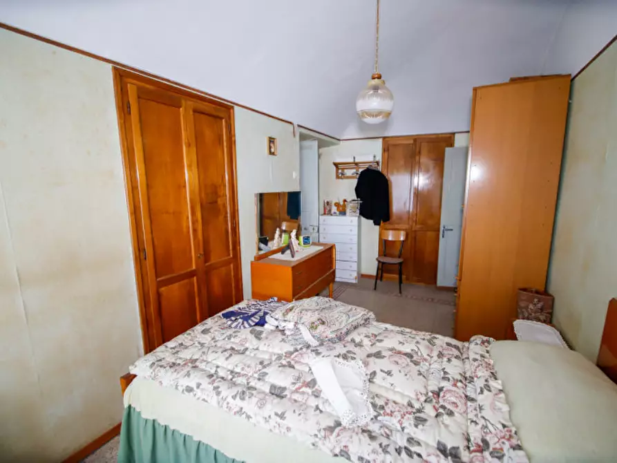 Immagine 13 di Casa indipendente in vendita  in via montebello priacco 1 a Cuorgnè