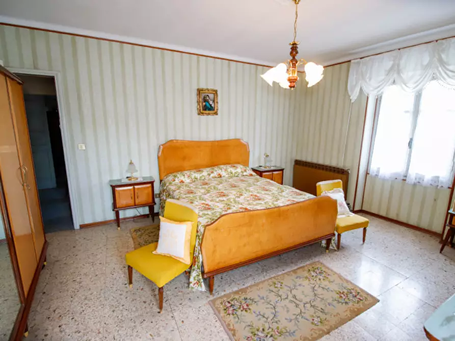 Immagine 17 di Casa indipendente in vendita  in via montebello priacco 1 a Cuorgnè