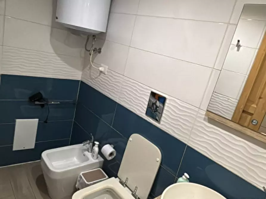 Immagine 10 di Appartamento in affitto  in Vico Limoncello 22 a Napoli