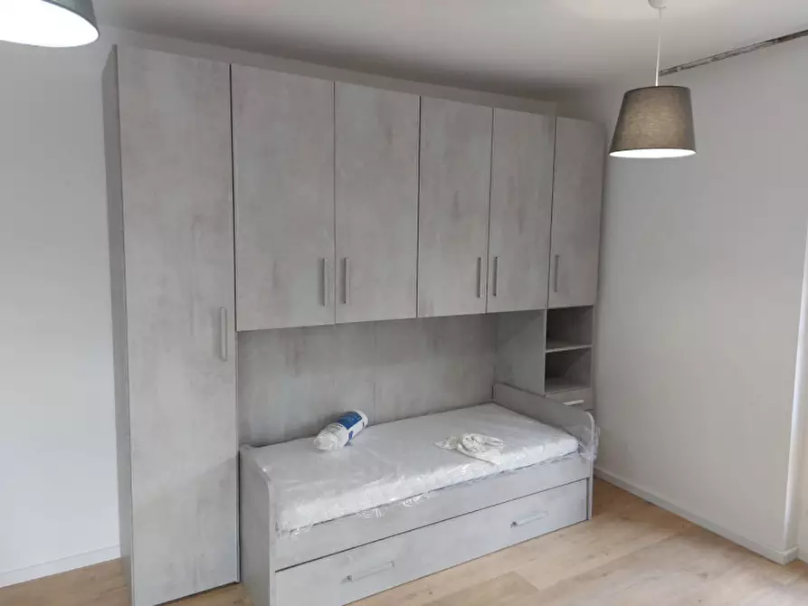 Immagine 2 di Camera in affitto  in Via Tiziano Aspetti 59 a Padova