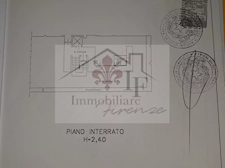 Immagine 1 di Garage in vendita  in Via Arturo Toscanini a Firenze
