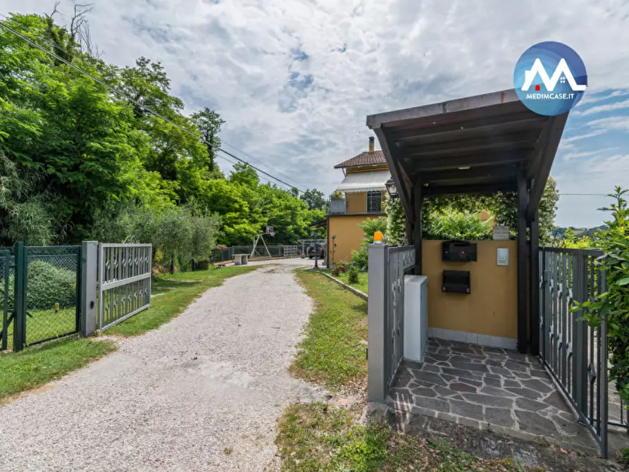Immagine 22 di Casa bifamiliare in vendita  in Strada della Romagna a Pesaro