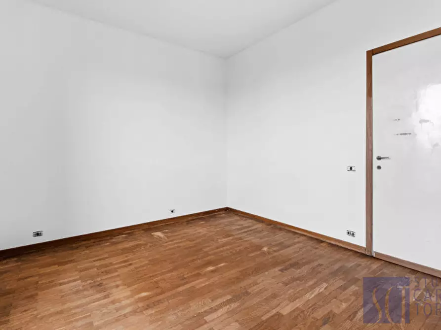 Immagine 8 di Appartamento in vendita  in via mario donati, 10 a Milano