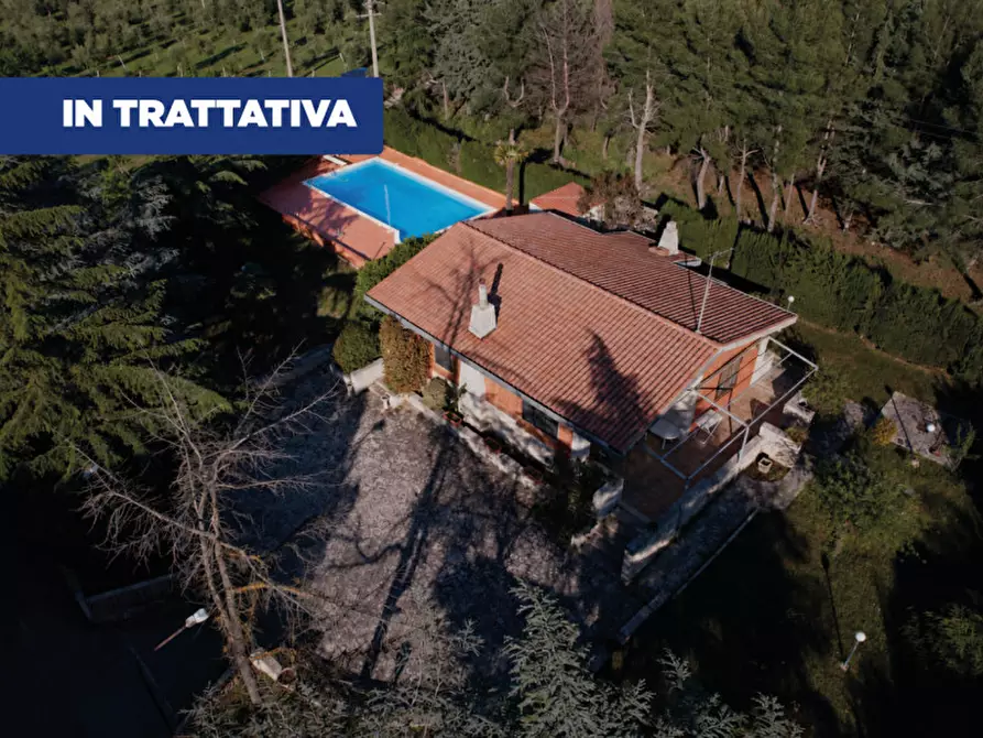 Immagine 1 di Villa in vendita  in Viale Ponticello di Femminamorta a Andria