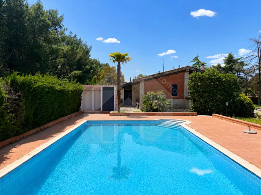 Immagine 2 di Villa in vendita  in Viale Ponticello di Femminamorta a Andria