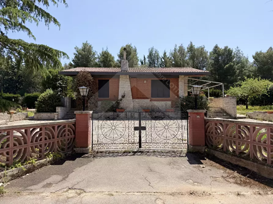 Immagine 5 di Villa in vendita  in Viale Ponticello di Femminamorta a Andria