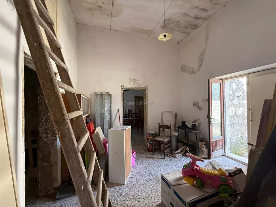 Immagine 41 di Casa indipendente in vendita  a Modica