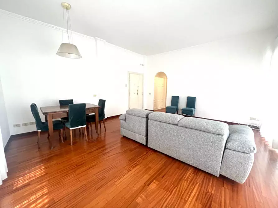 Immagine 4 di Appartamento in affitto  in va raffaele capelli a Roma