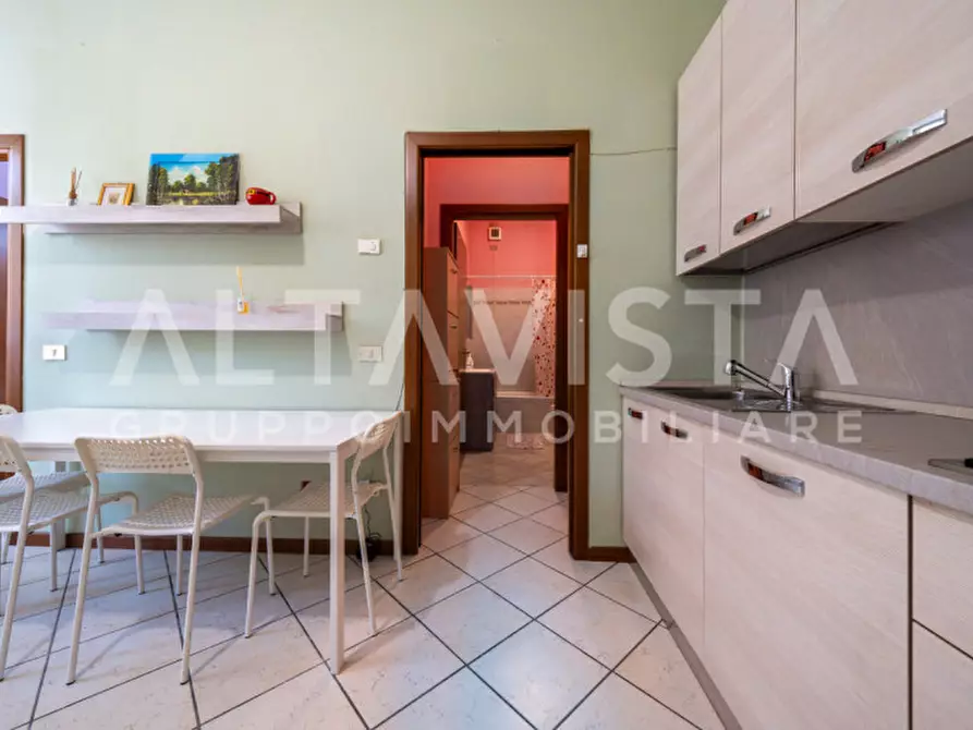 Immagine 5 di Appartamento in vendita  in Via Matteotti a Rezzato