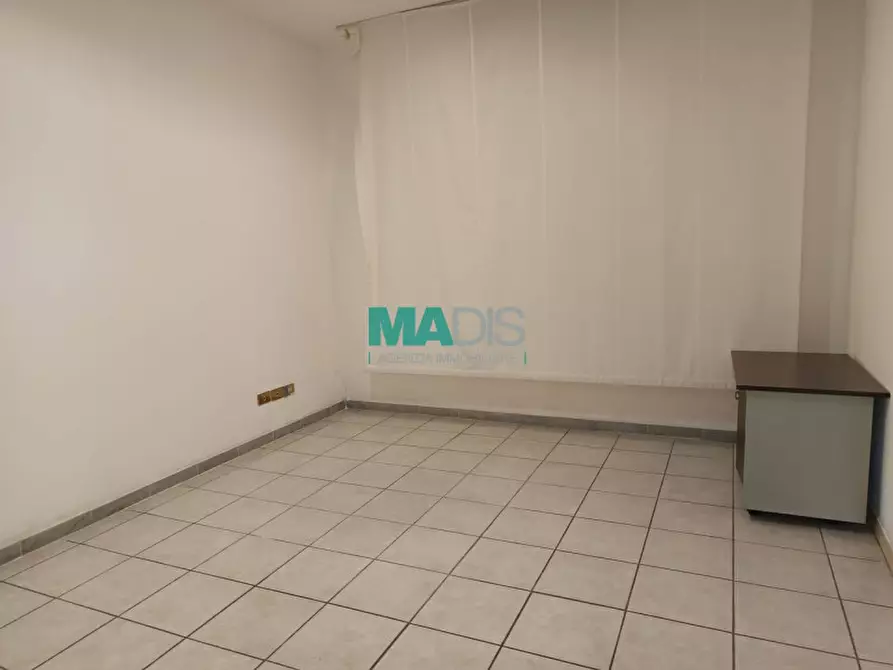 Immagine 3 di Magazzino in affitto  in via Garigliano 42 a Prato