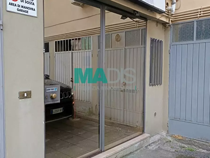 Immagine 4 di Magazzino in affitto  in via Garigliano 42 a Prato