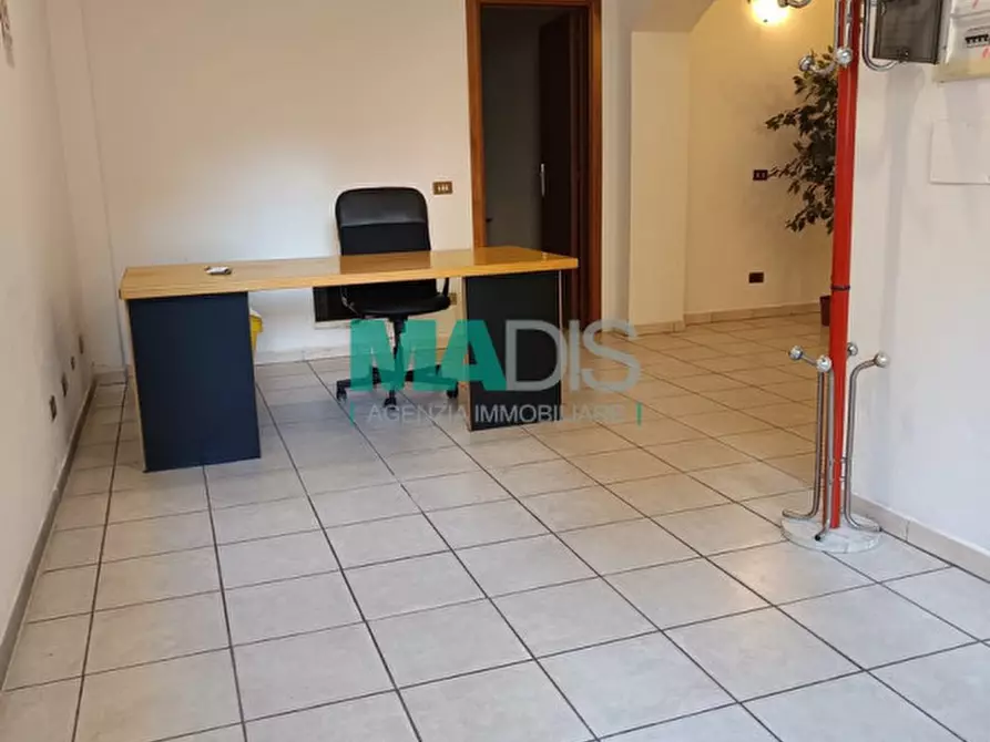 Immagine 14 di Magazzino in affitto  in via Garigliano 42 a Prato