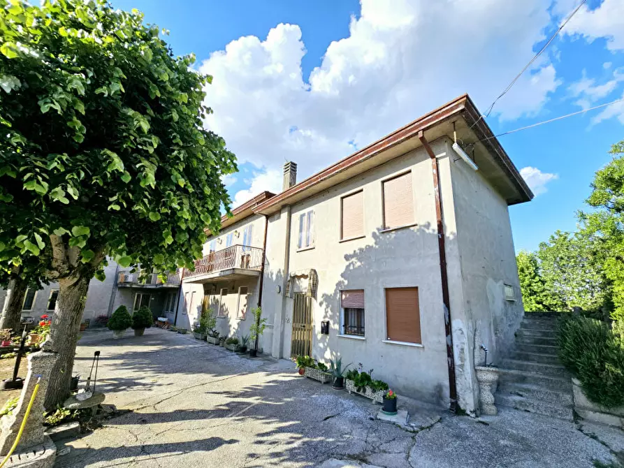 Immagine 1 di Villetta a schiera in vendita  in VIA VALGRANDE a Sant'urbano