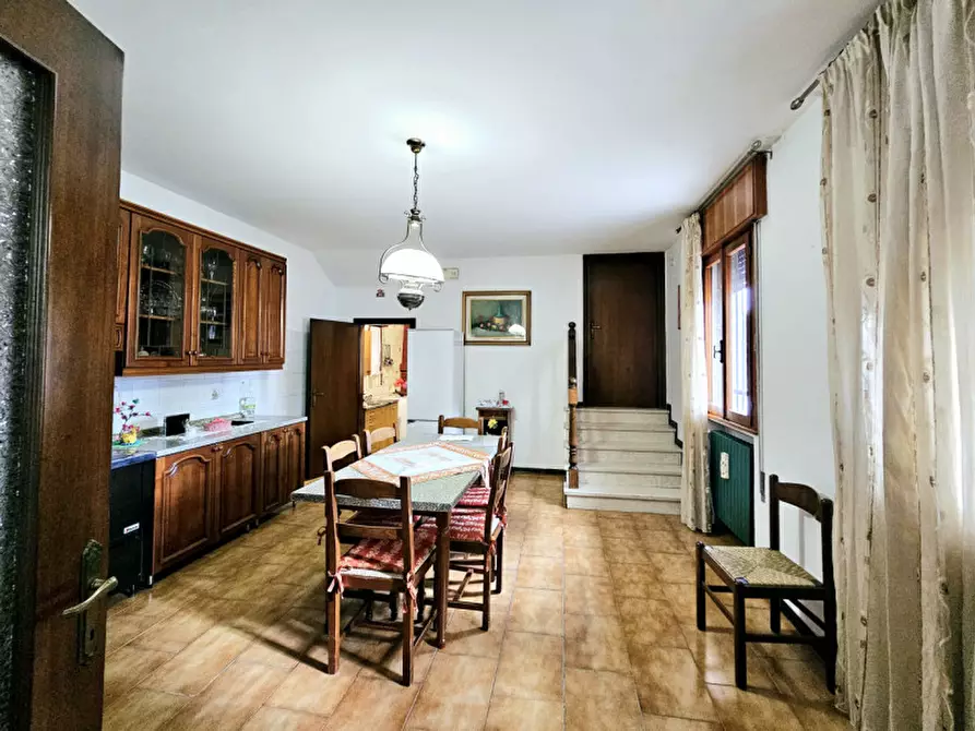 Immagine 3 di Villetta a schiera in vendita  in VIA VALGRANDE a Sant'urbano