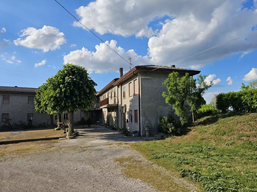 Immagine 6 di Villetta a schiera in vendita  in VIA VALGRANDE a Sant'urbano