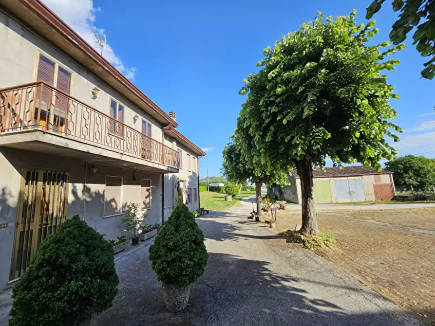 Immagine 11 di Villetta a schiera in vendita  in VIA VALGRANDE a Sant'urbano