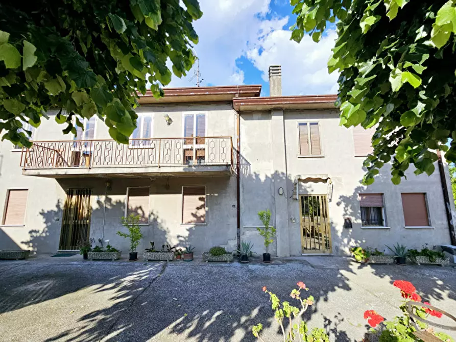 Immagine 20 di Villetta a schiera in vendita  in VIA VALGRANDE a Sant'urbano