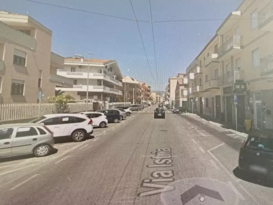 Immagine 6 di Magazzino in affitto  a Selargius