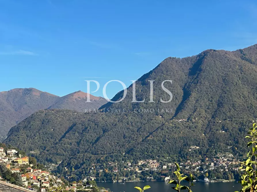 Immagine 34 di Villa in vendita  in via Gentrino a Cernobbio