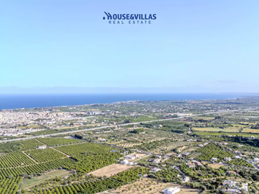 Immagine 6 di Villa in vendita  in via tavolacci a Avola