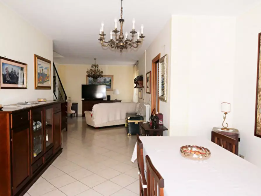 Immagine 3 di Appartamento in vendita  in Via Monti Della Laga a Pescara
