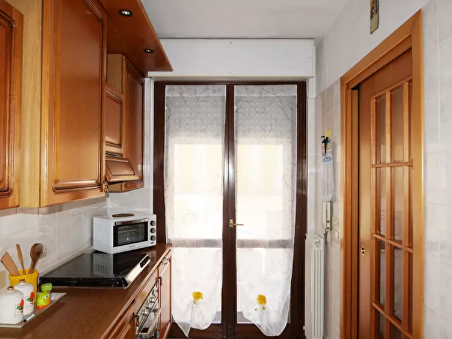 Immagine 15 di Appartamento in vendita  in Via Monti Della Laga a Pescara