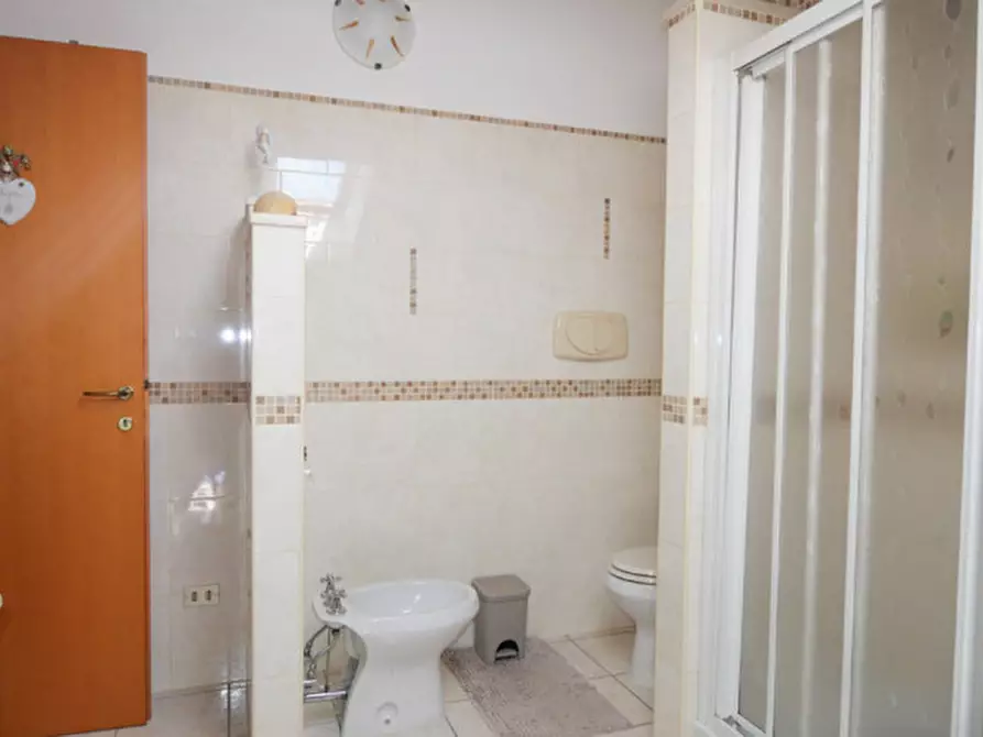 Immagine 29 di Appartamento in vendita  in Via Monti Della Laga a Pescara