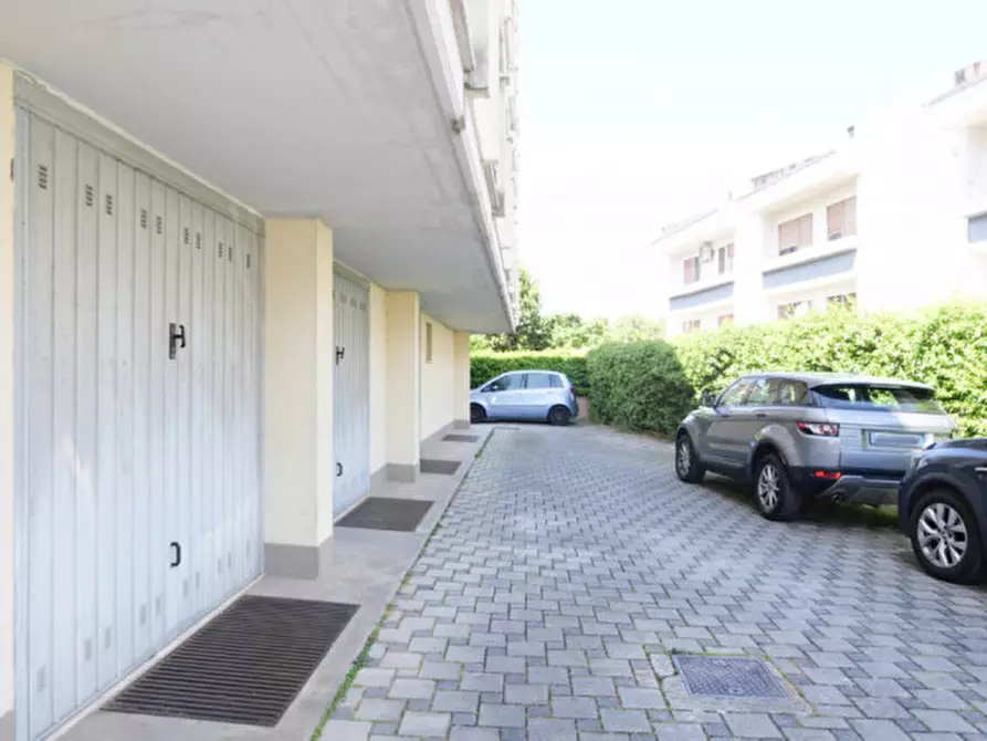Immagine 39 di Appartamento in vendita  in Via Monti Della Laga a Pescara