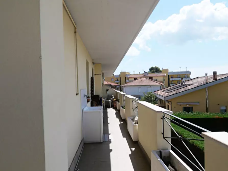 Immagine 41 di Appartamento in vendita  in Via Monti Della Laga a Pescara