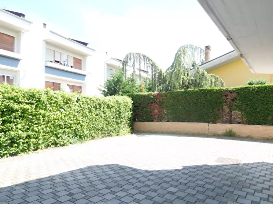 Immagine 44 di Appartamento in vendita  in Via Monti Della Laga a Pescara